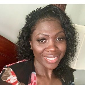 Meet your Posher, Courtney